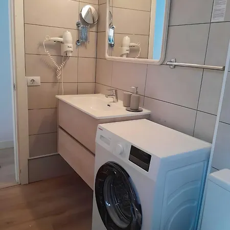 Apartment Sally's Nest *